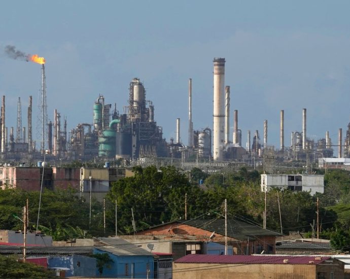 us.-to-take-35%-stake-in-venezuelan-mogul-betancourt’s-oil-venture,-wsj-reports