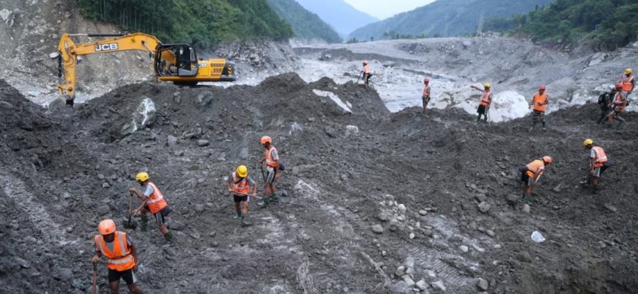 nepal-tunnel-traps-hinder-flood-rescue:-how-many-are-dead-or-missing?
