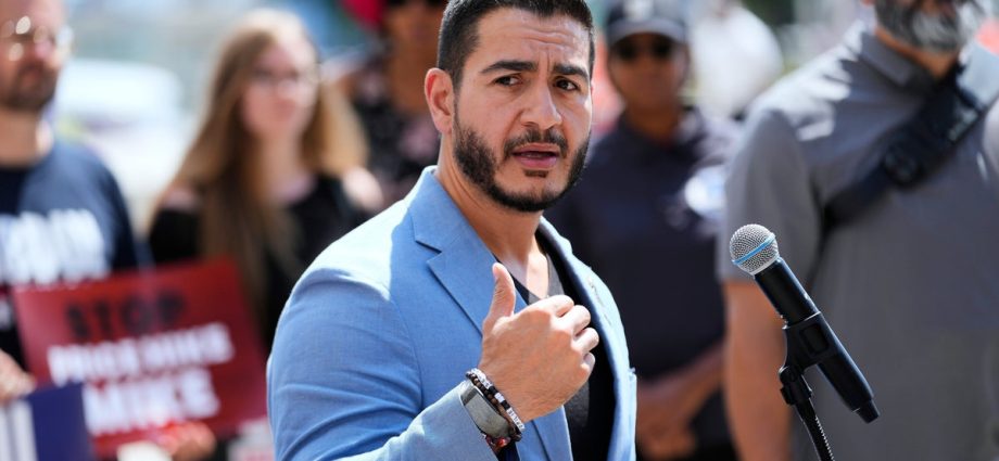 el-sayed-apologizes-for-comments-he-made-responding-to-an-attack-on-a-michigan-synagogue