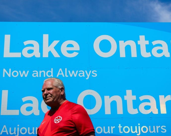 ontario-premier-answers-the-traitor’s-‘lake-america’-with-giant-‘lake-ontario’-sign