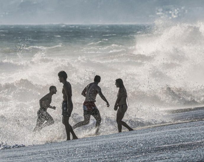 california’s-beaches-are-being-eaten-away.-el-nino-could-redraw-the-coast-as-we-know-it