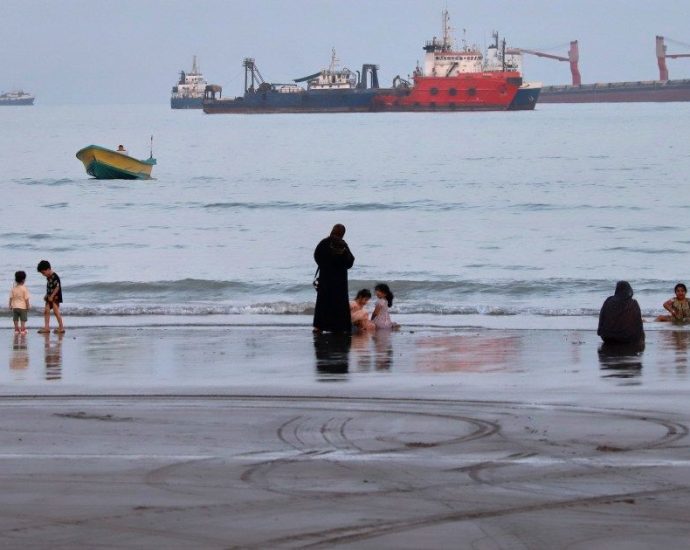 who-are-the-economic-winners-and-losers-of-the-us-israel-war-on-iran?
