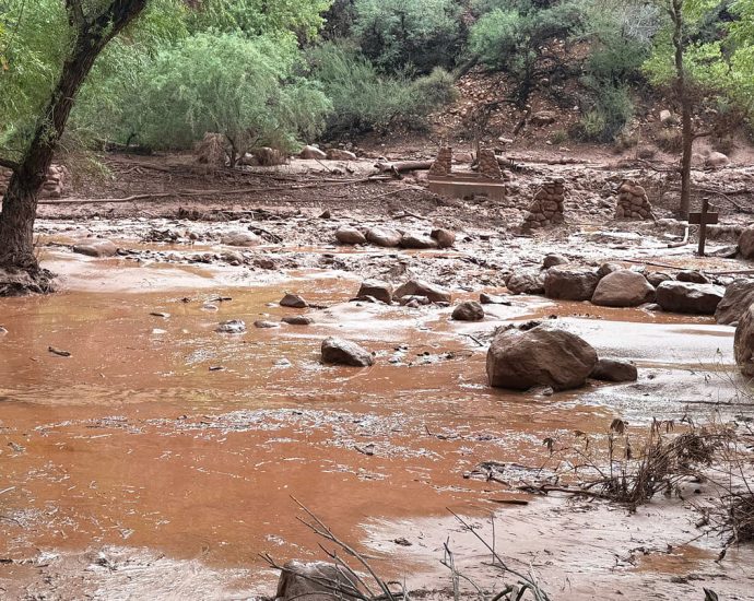 at-least-two-dead-after-catastrophic-grand-canyon-flooding