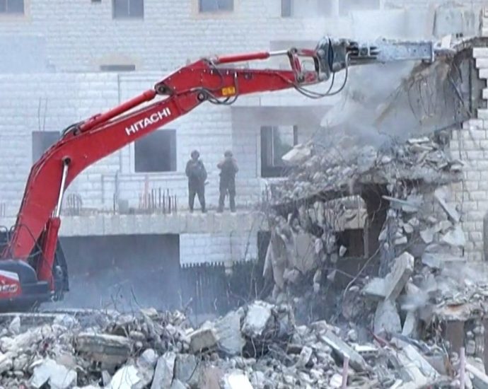 israeli-outposts-expand-as-palestinian-homes-are-demolished