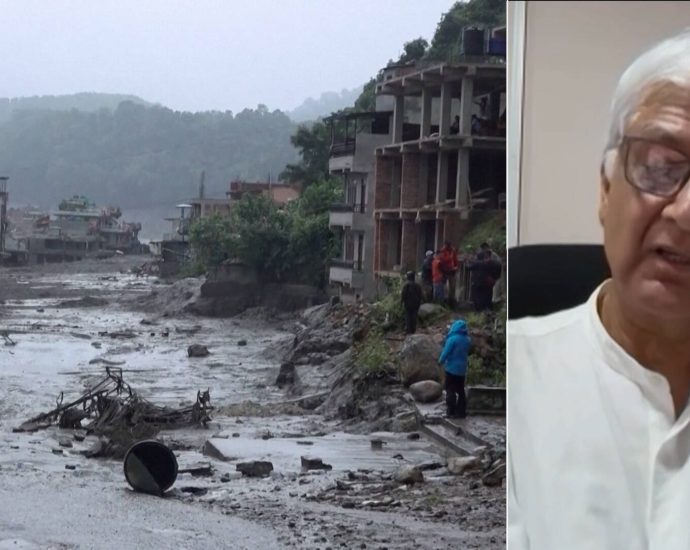 “catastrophe-of-unimaginable-proportions”:-nepal-flood-death-toll-tops-900;-near-5,000-still-missing