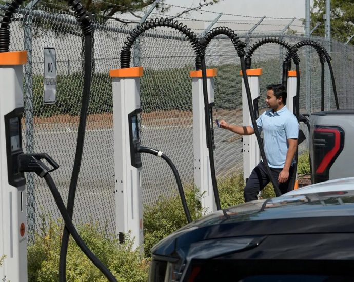 kempower-data-indicates-that-more-charging-plugs-drive-higher-public-ev-charging-site-utilization