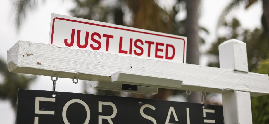 with-mortgages-harder-to-get,-some-homebuyers-turn-to-riskier-land-contracts