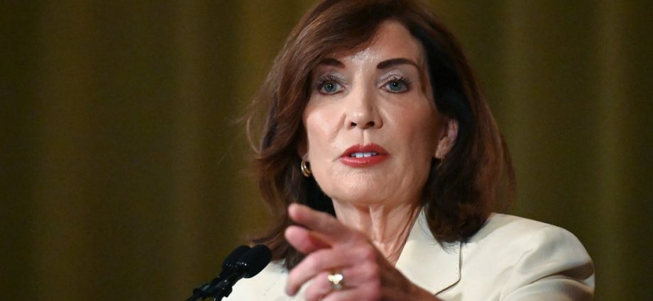 ny-gov.-kathy-hochul-wore-a-hijab-and-you-know-what-happened-next