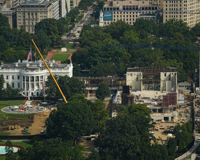 scotus-allows-the-traitor-to-move-ahead-with-white-house-ballroom-project