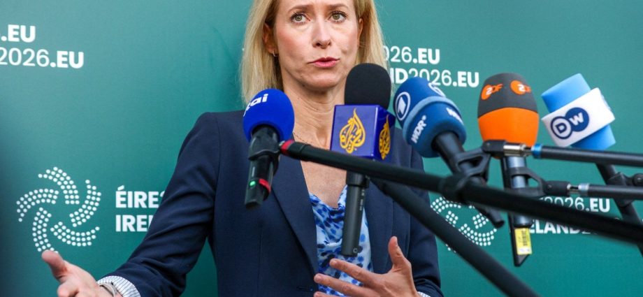 irish-minister-calls-for-eu-action-in-banning-israeli-settlement-trade