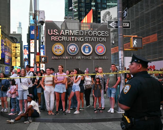 bank-of-america-vice-president-identified-as-victim-in-times-square-attack