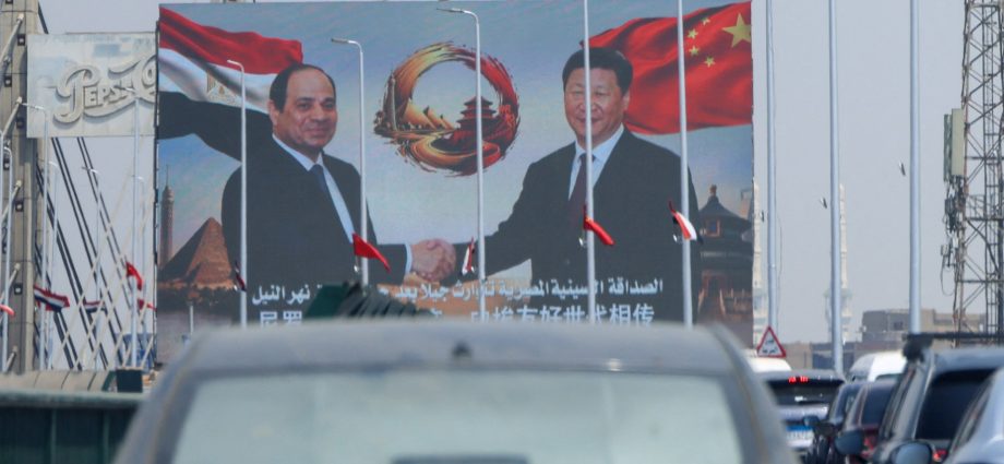 china’s-xi-makes-first-visit-to-egypt-in-a-decade,-amid-regional-turmoil