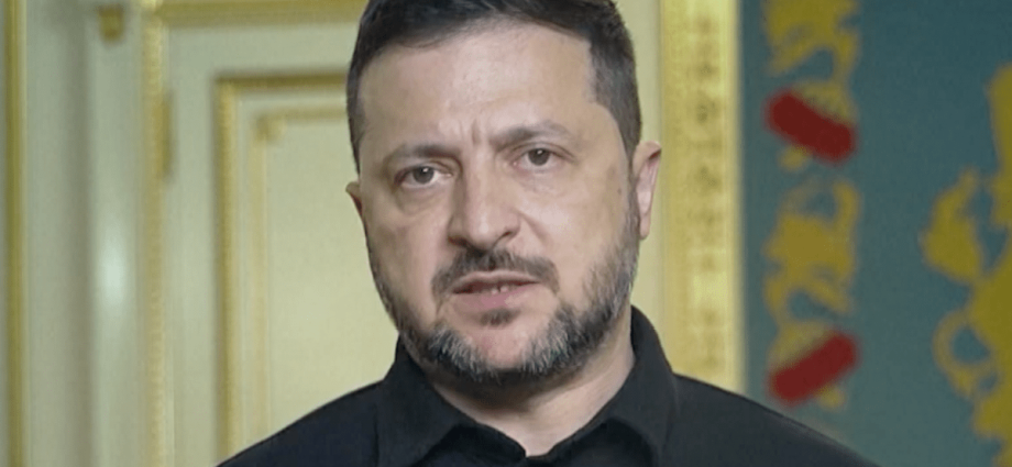 zelenskyy-warns-airlines-as-ukrainian-drones-target-russian-airspace