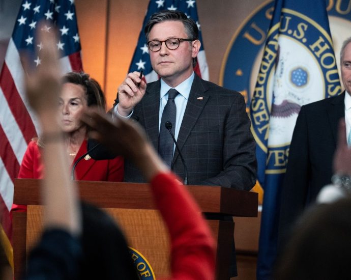 house-passes-3-month-funding-bill-averting-government-shutdown