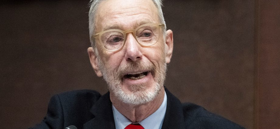 democratic-rep.-stephen-lynch-defeats-a-younger-challenger-in-massachusetts-primary