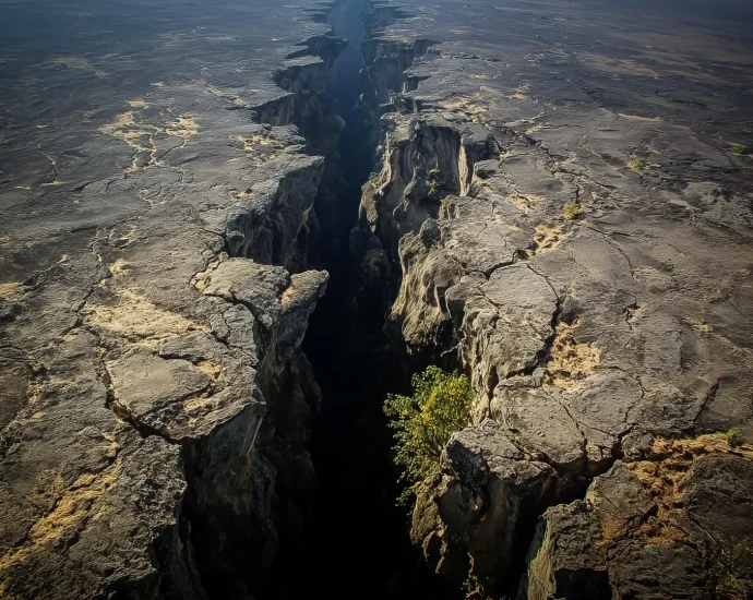 a-massive-plume-deep-beneath-africa-is-pulling-the-continent-apart