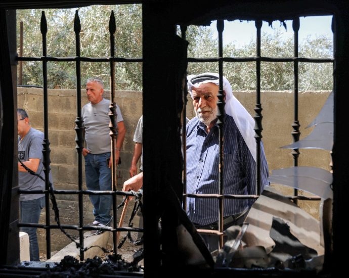 israeli-forces,-settlers-attack-two-west-bank-mosques