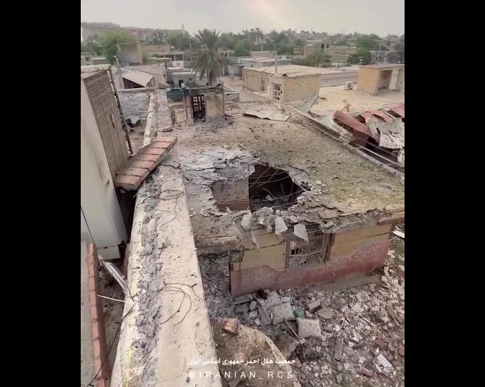 what-do-we-know-about-the-fatal-us-bombing-of-a-wedding-in-iran’s-sirik?