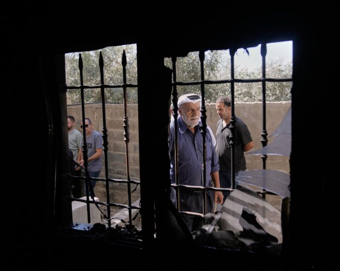 palestinians-in-fear-as-israeli-forces-mount-pogroms-on-west-bank-mosques