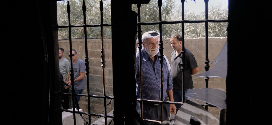 palestinians-in-fear-as-israeli-forces-mount-pogroms-on-west-bank-mosques