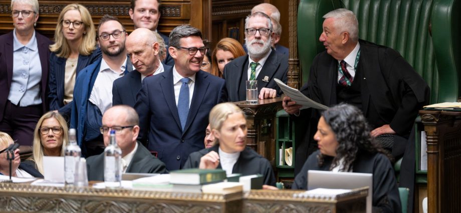 uk’s-burnham-faces-first-parliament-grilling,-vows-to-‘bring-back-hope’