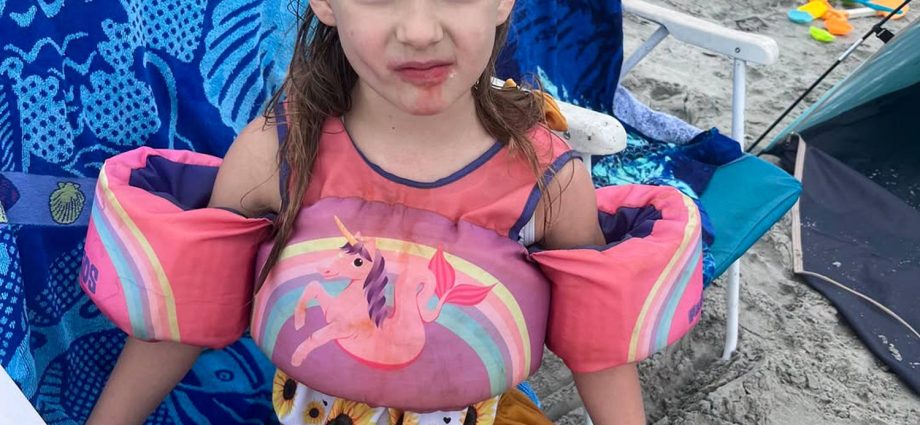 couple-arrested-after-5-year-old-nonverbal-daughter-is-found-dead-in-south-carolina-waters