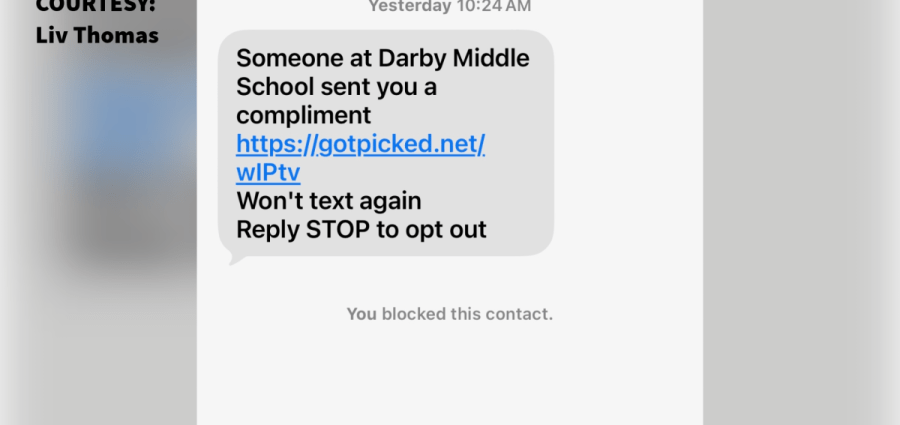 what-to-know-about-the-‘compliment’-texting-trend-targeting-students