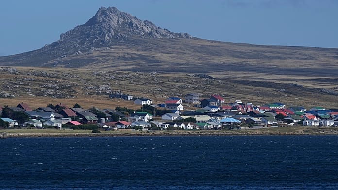 the-traitor-hints-us-may-not-back-uk-over-falkland-islands,-citing-lack-of-iran-support