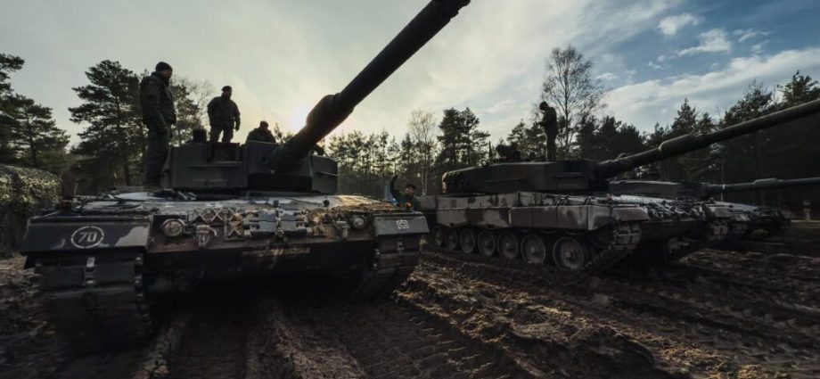 poland-sent-ukraine-350-tanks—europe-just-agreed-to-refund-it-half-a-billion-dollars