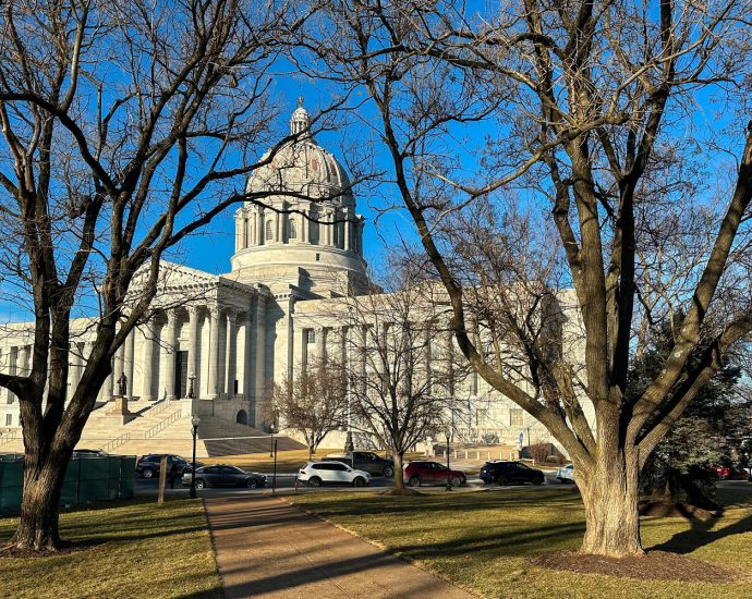 missouri-candidate-wanted-campaign-manager-to-plant-cocaine-in-opponent’s-car,-authorities-say