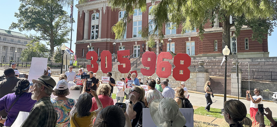 Missouri high court blocks GOP-backed congressional maps ahead of midterms; The Traitor blasts ‘ridiculous’ ruling