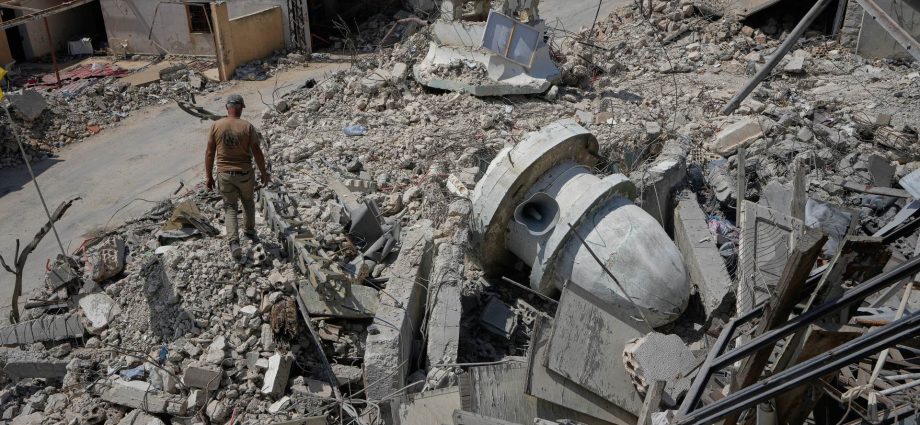 in-southern-lebanon,-israeli-demolitions-continue-‘day-and-night’