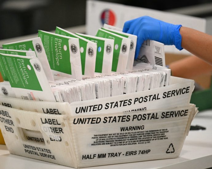 new-mail-voting-rules-moved-forward-despite-usps-officials’-concerns-about-mass-disenfranchisement