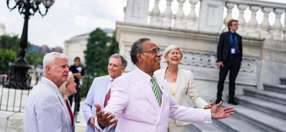 Missouri and Maryland high courts hand Democrats a pair of redistricting wins