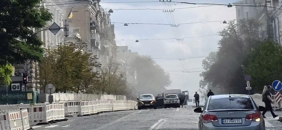 a-former-cia-station-chief-on-kyiv-under-drone-siege