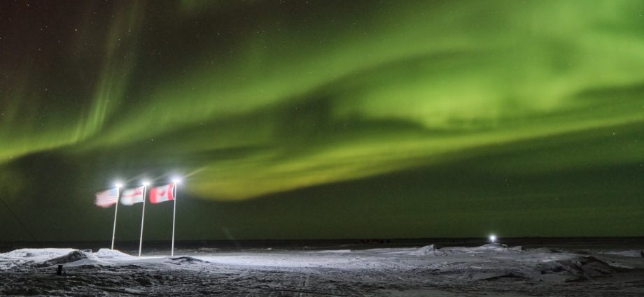 researchers-tune-into-arctic-under-ice-sounds-and-test-through-ice-communication