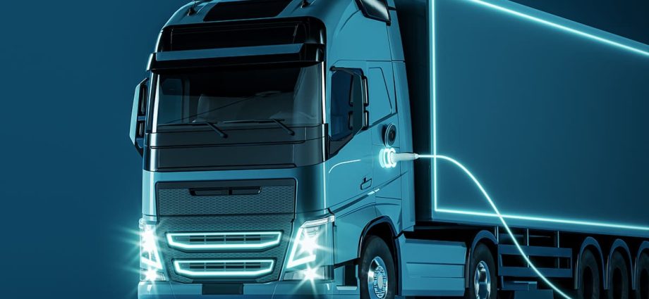 canada,-us-and-mexico-cooperate-to-launch-charging-network-for-electric-trucks-on-the-west-coast