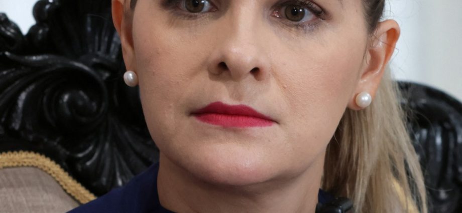costa-rican-president-signals-openness-to-domestic-us-military-operations