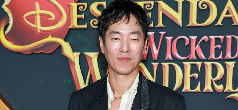 leonardo-nam-shares-the-emotional-reason-his-‘descendants’-premiere-meant-so-much