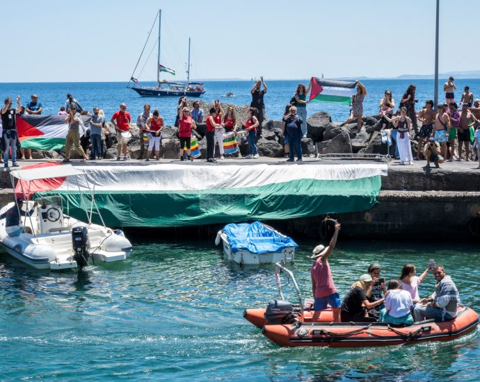 ‘to-challenge-deadly-blockade’:-new-flotilla-mission-sets-sail-for-gaza