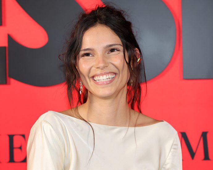 bisexual-‘obsession’-star-inde-navarrette-lands-wild-new-sci-fi-thriller