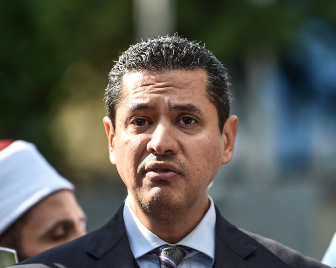 uae-pardons-egyptian-dissident-poet-al-qaradawi-facing-10-years-in-prison