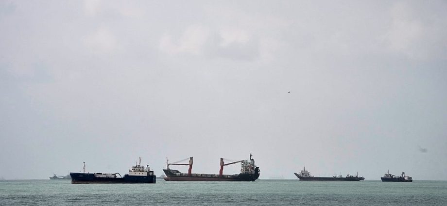 iranian-media-report-us-strike-on-iranian-oil-tanker-near-kharg-island