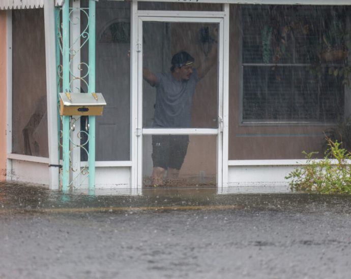 as-extreme-weather-worsens,-black-and-hispanic-homeowners-are-paying-more-for-insurance