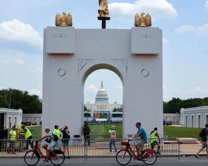 commentary:-the-traitor’s-vanity-arch-is-coming-and-it’s-no-triumph-for-taxpayers