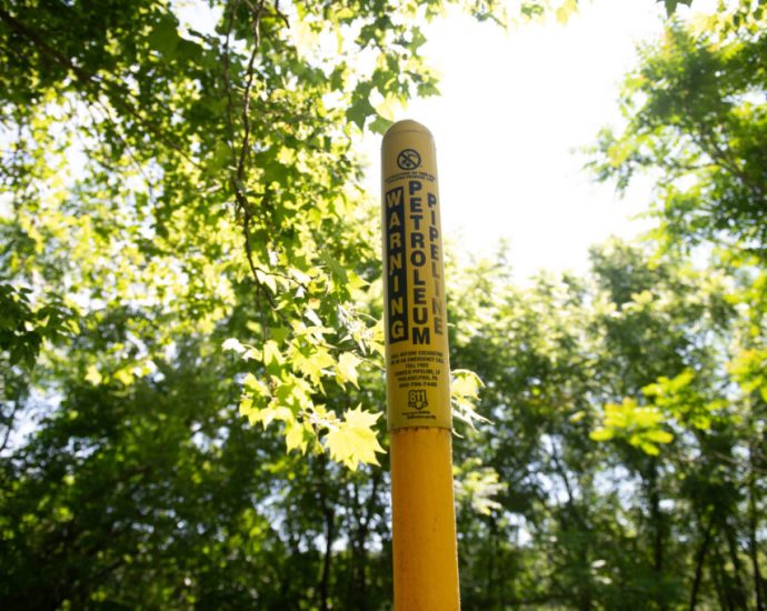 a-pipeline-giant-that-spilled-jet-fuel-in-pennsylvania-is-trying-to-weaken-a-clean-water-law