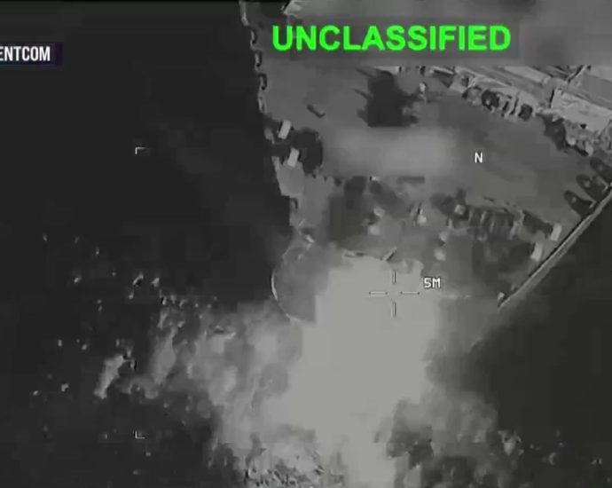 us.-strikes-iran-oil-tankers-after-iran-fires-at-naval-ships