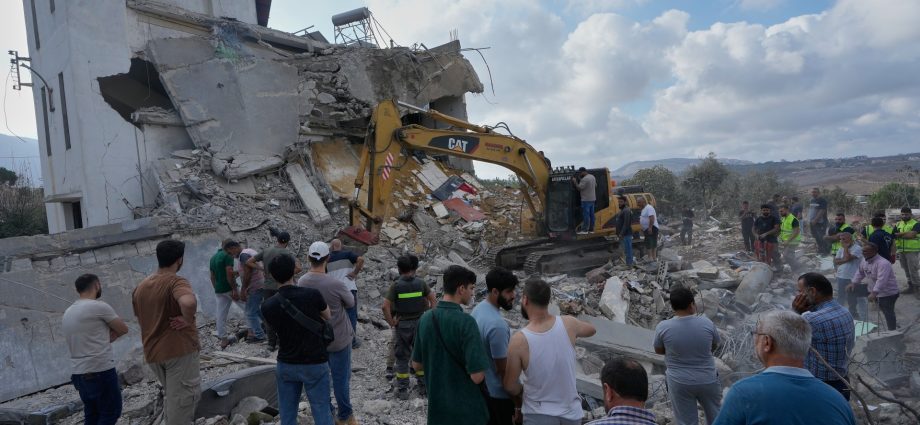 israeli-air-attacks-on-lebanon-kill-at-least-four