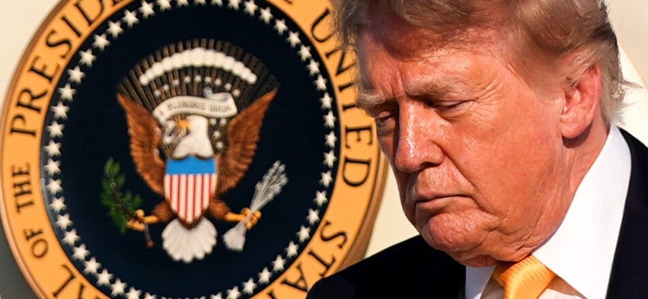 melania-the-traitor-reportedly-set-to-skip-midterm-convention-in-texas-next-week