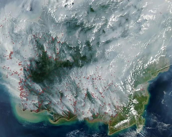 indonesia’s-most-dangerous-fires-are-burning-underground